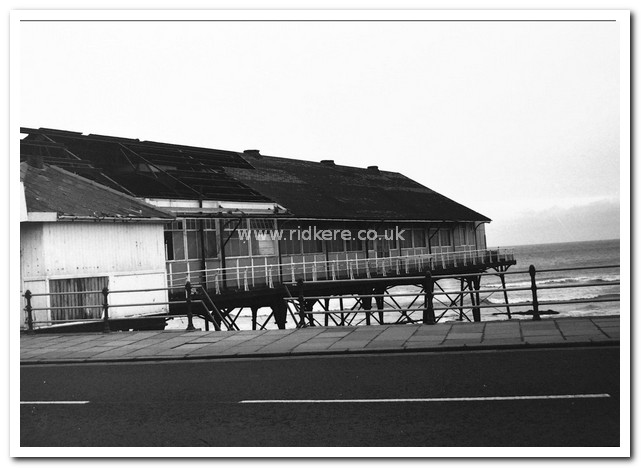 Demolition of Redcar Pier, 1980-1981